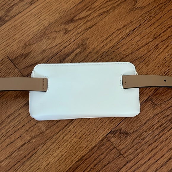 Kate Spade belt bag. - Picture 5 of 8